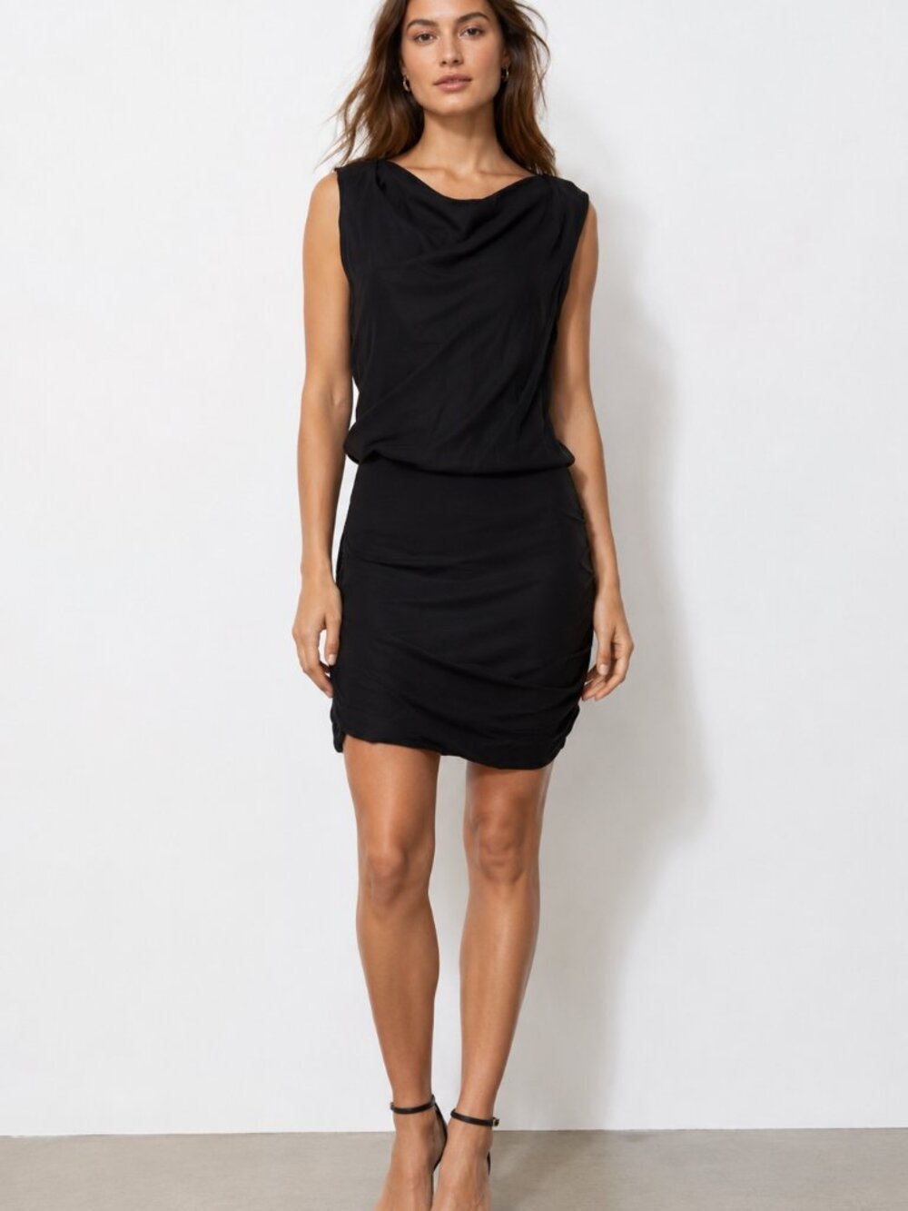 Theory Trisica Lifestyle Black Silk Blend Ruched Sheath Dress Women's Size 6